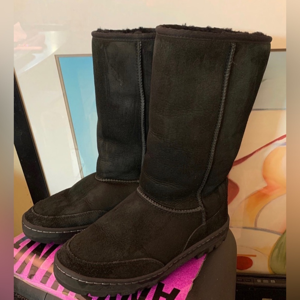UGG Ultra tall boots 8 womens